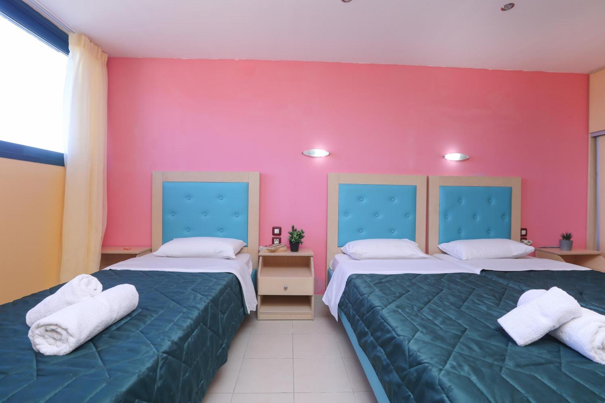 בניטסס Corfu Hotel Apartments מראה חיצוני תמונה