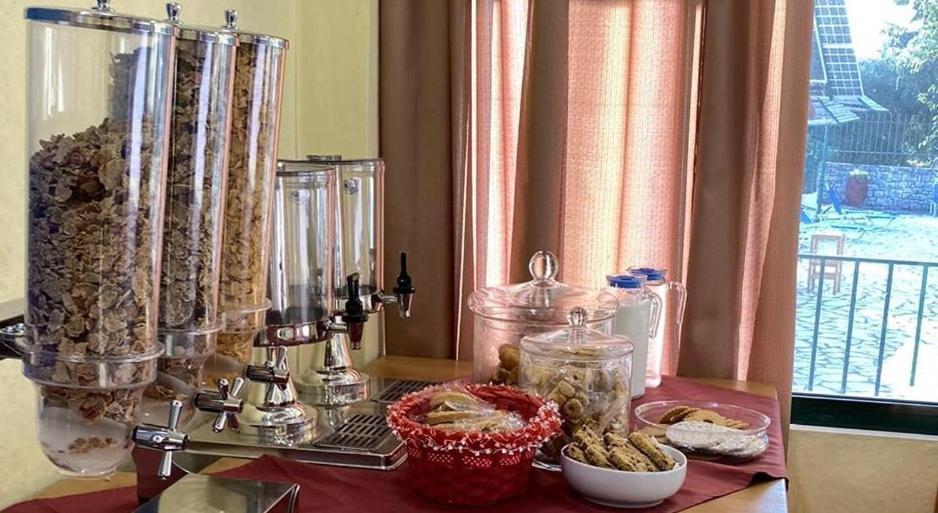 בניטסס Corfu Hotel Apartments מראה חיצוני תמונה