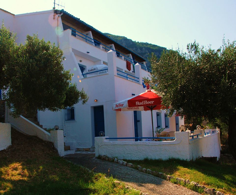 בניטסס Corfu Hotel Apartments מראה חיצוני תמונה